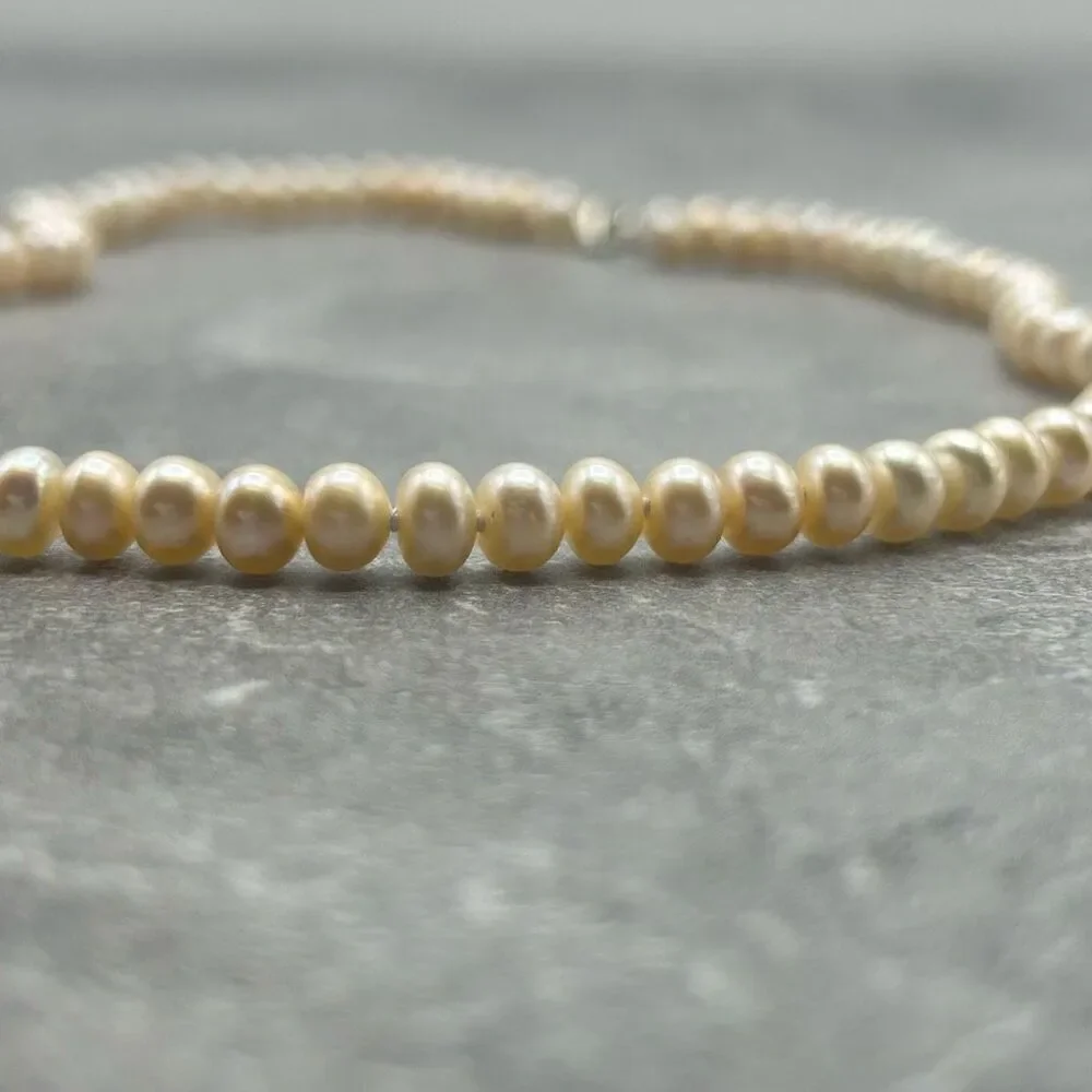 NWOT Natural Womens Ivory Cream Fresh Water Pearl Bead Necklace 17 inches